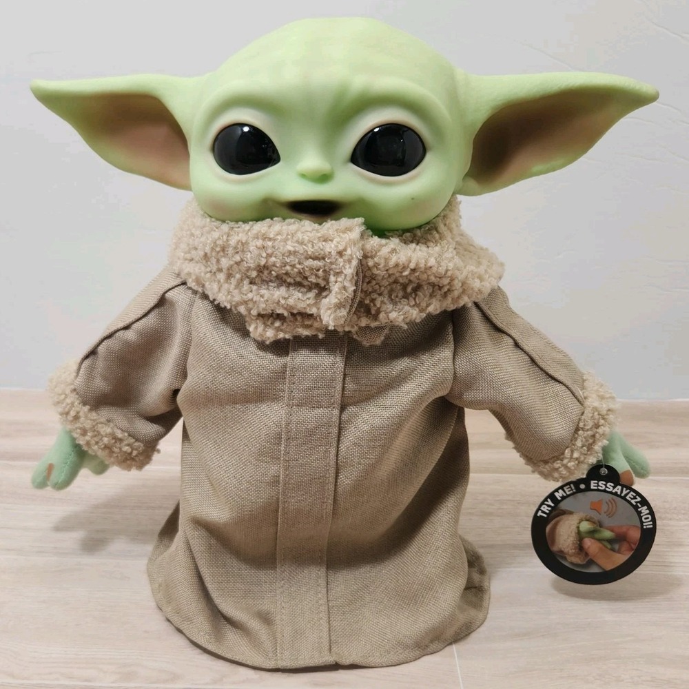 Star Wars The Child Grogu - Talking Baby Yoda MANDALORIAN New With Hang Tag